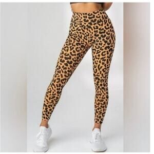 Balance Athletica Vitality Size XS Cheetah Print Athletic Workout Leggings